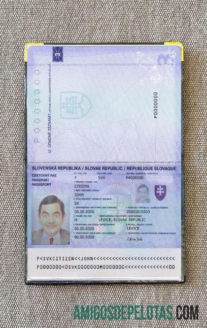 Visual fotográfico do passaporte da Eslováquia 2012 exemplo